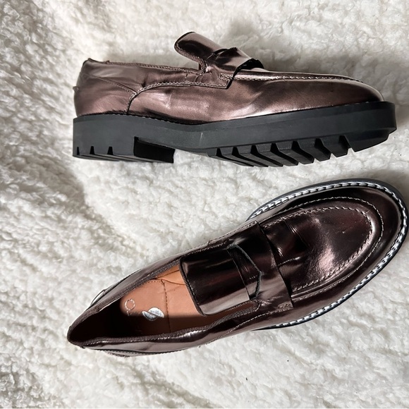 Chunky Lug Sole Shoes Women Metallic Platform Loafers with by SARTO Size 6.5 - Picture 8 of 13